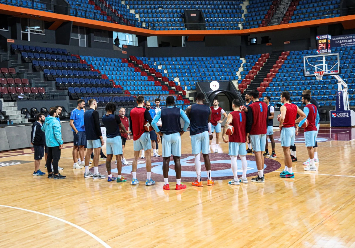 Trabzonspor, Karşıyaka Deplasmanı İçin Hazırlıklarını Sürdürüyor