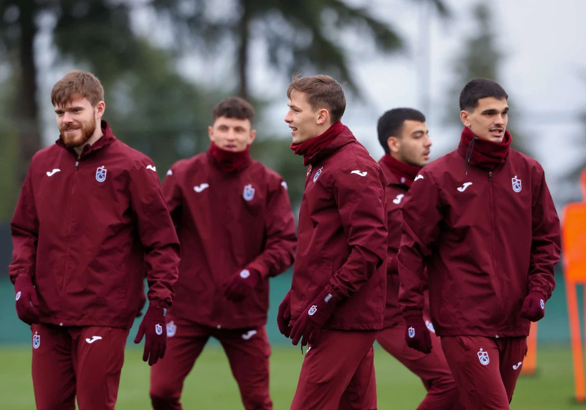 Trabzonspor, Kocaelispor Ma&ccedil;ı Hazırlıklarını S&uuml;rd&uuml;r&uuml;yor