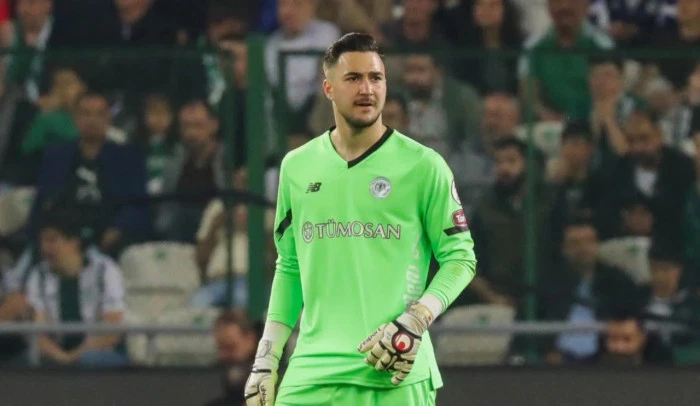 Trabzonspor, Konyaspor’un Kalecisi Deniz Ertaş İçin Harekete Geçti! Resmi Açıklama Geldi