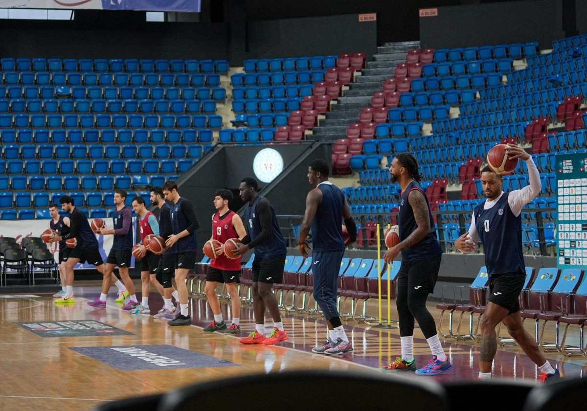 Trabzonspor Parkeye &Ccedil;ıkıyor: Rakip Beşiktaş!