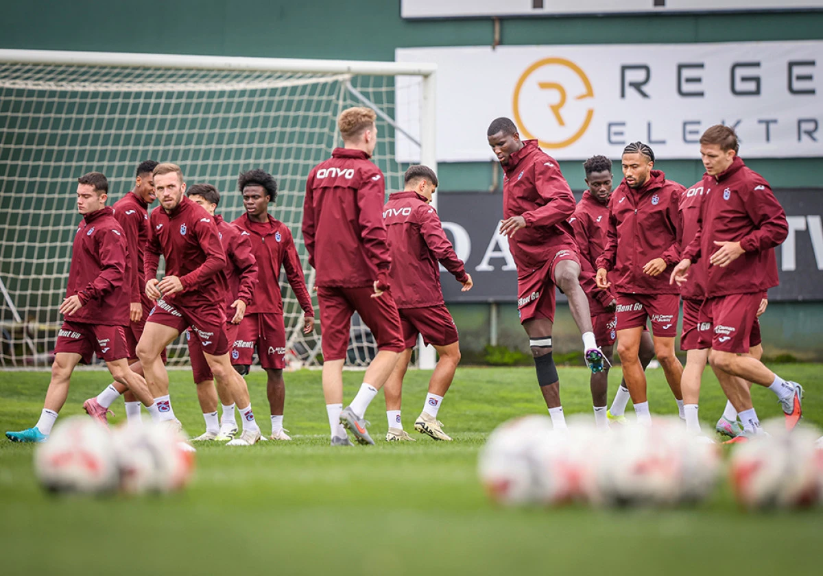 Trabzonspor, Rizespor Maçı Hazırlıklarını Antrenman Maçıyla Sürdürdü