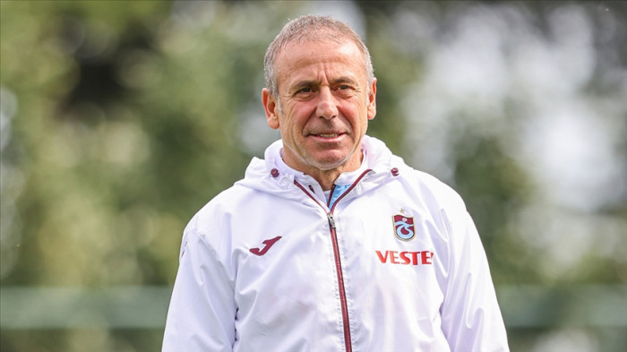 Trabzonspor, teknik direktör Abdullah Avcı'nın alacağı ücreti KAP'a bildirdi