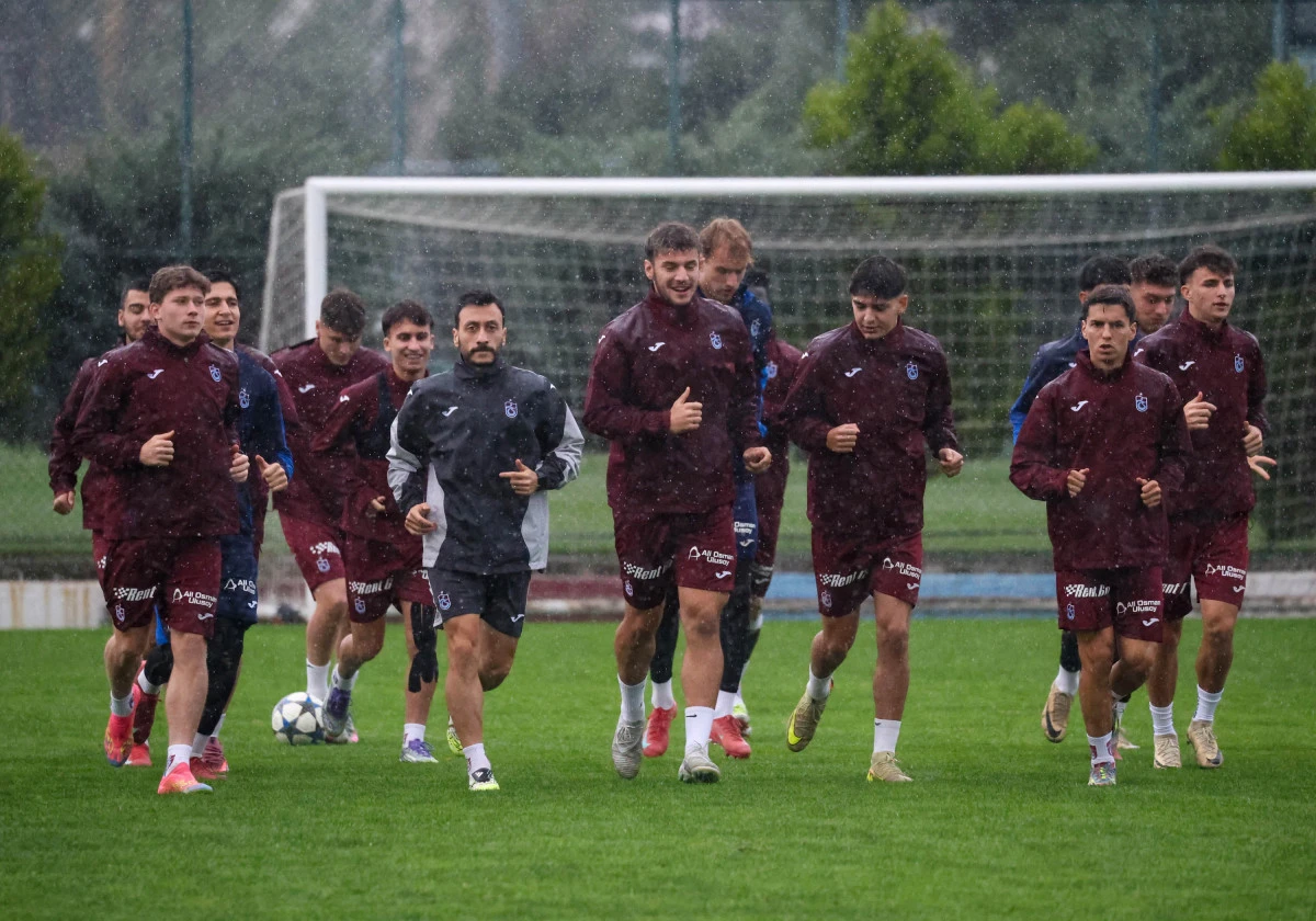 TRABZONSPOR U19 TAKIMI, BEŞİKTAŞ DERBİSİ HAZIRLIKLARINA BAŞLADI