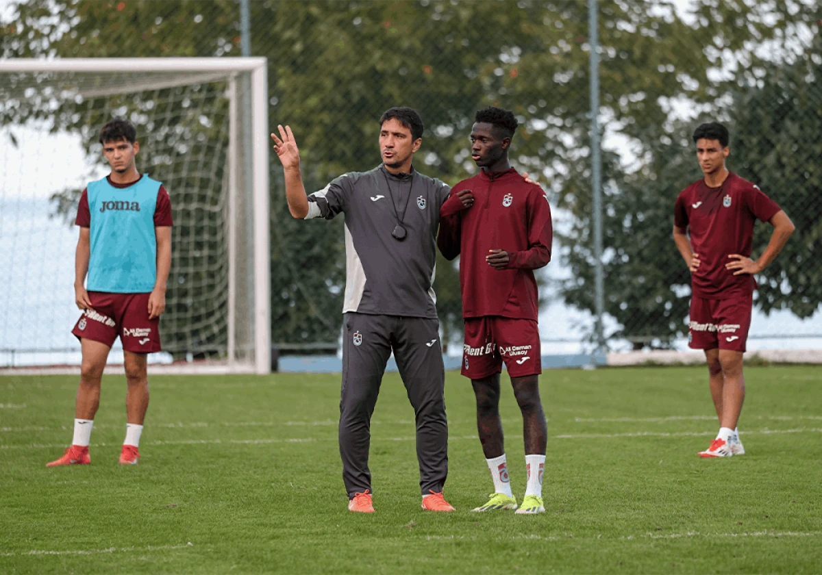 Trabzonspor U19 Takımı, Rizespor Maçı Hazırlıklarını Çift Kale Maçla Sürdürdü