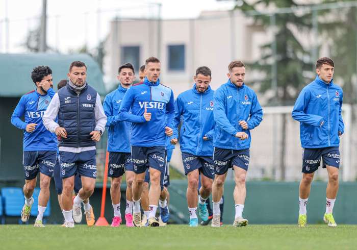 Trabzonspor, VavaCars Fatih Karagümrük maçı hazırlıklarına başladı