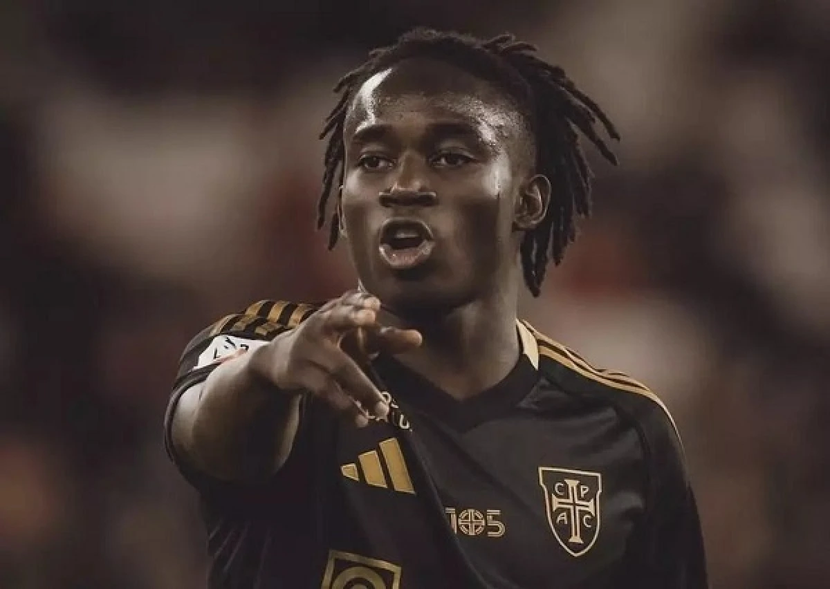 Trabzonspor Ve Galatasaray Renato NHAGA İ&ccedil;in Karşı Karşıya!