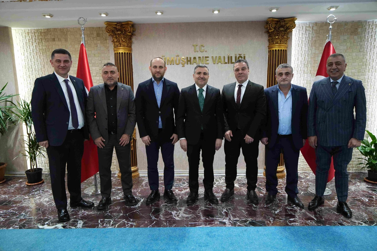 Trabzonspor Y&ouml;netiminden G&uuml;m&uuml;şhane Valisi Cevdet Atay'a Ziyaret