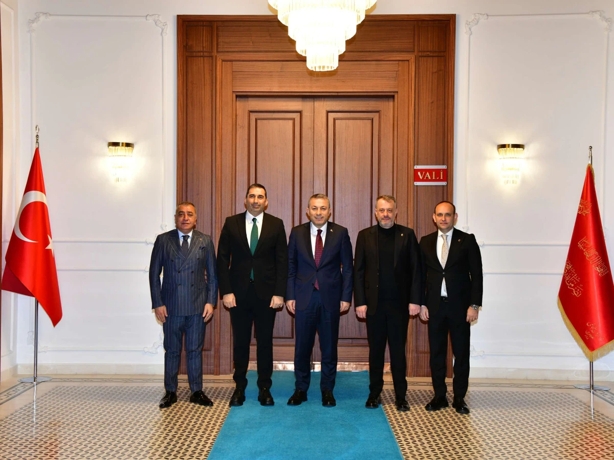 TRABZONSPOR Y&ouml;netiminden Vali Tahir ŞAHİN&rsquo;e Hayırlı OLSUN Ziyareti!