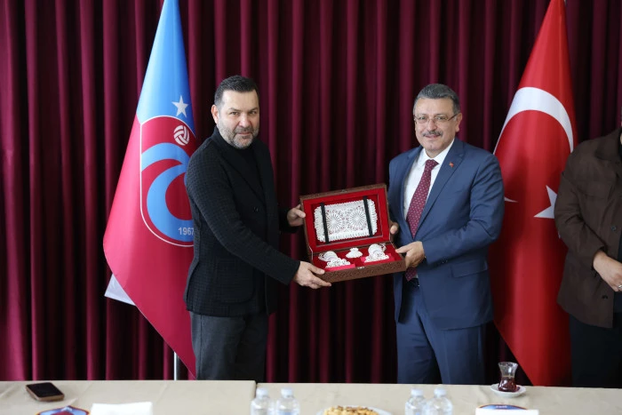 TRABZONSPOR'DA TARİH RÜZGÂRI ESTİ!