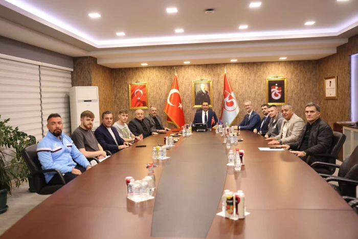 TRABZONSPOR'A UKRAYNA'DAN TEŞEKKÜR ZİYARETİ: Büyükelçi Dzhelialov'dan Anlamlı Jest