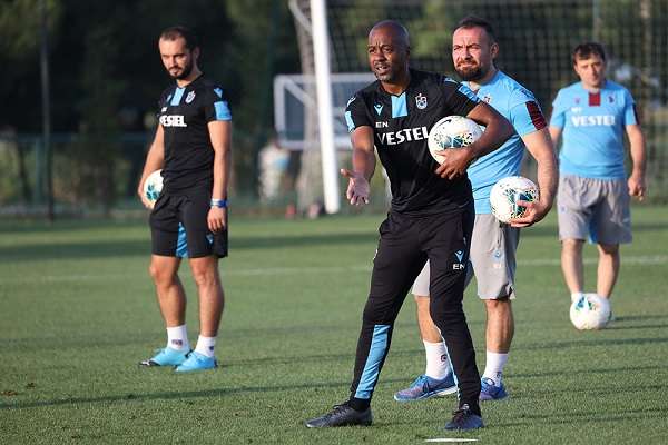 Trabzonspor Antrenör Eddie Newton ile Kayseri maçı hazırlıklarına devam etti