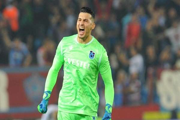 Trabzonspor'da Uğurcan &Ccedil;akır'a Fransa Ligue 1&rsquo;den yeni teklif!