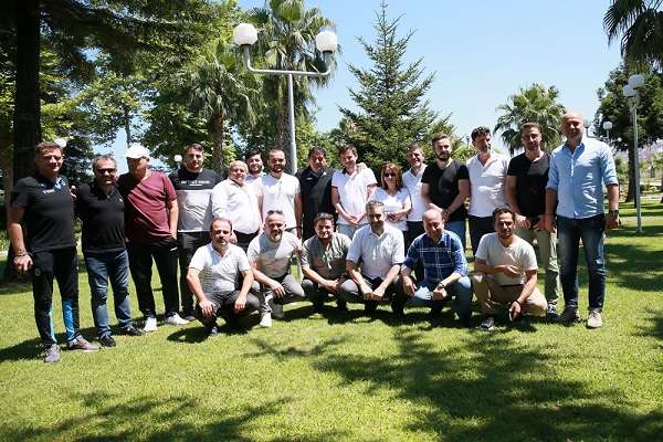 Trabzonspor Teknik Direktörü Ünal Karaman basın mensuplarıyla bir araya geldi
