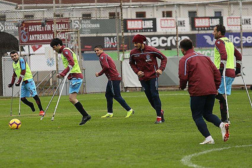 Trabzonspor Trabzon Ortahisar Ampute Futbol Takımı İle Karma Maç Yaptı