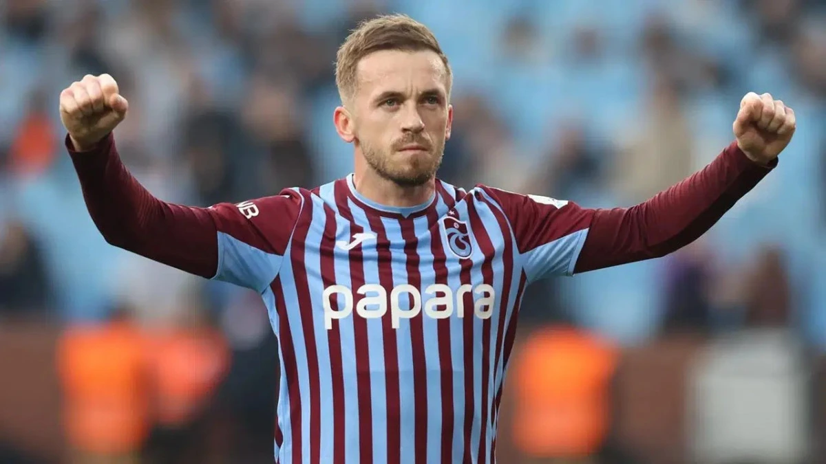 Trabzonspor'a Veda Etmişti! Edin Visca S&uuml;per Lig Devine 1 Yıllık İmzayı Attı