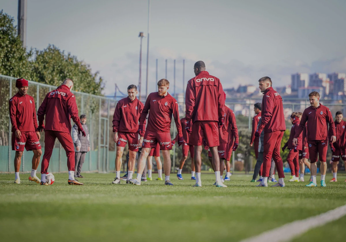 Trabzonspor&rsquo;da Karag&uuml;mr&uuml;k Hazırlıkları Tam Gaz! Taktik Provalar Başladı.