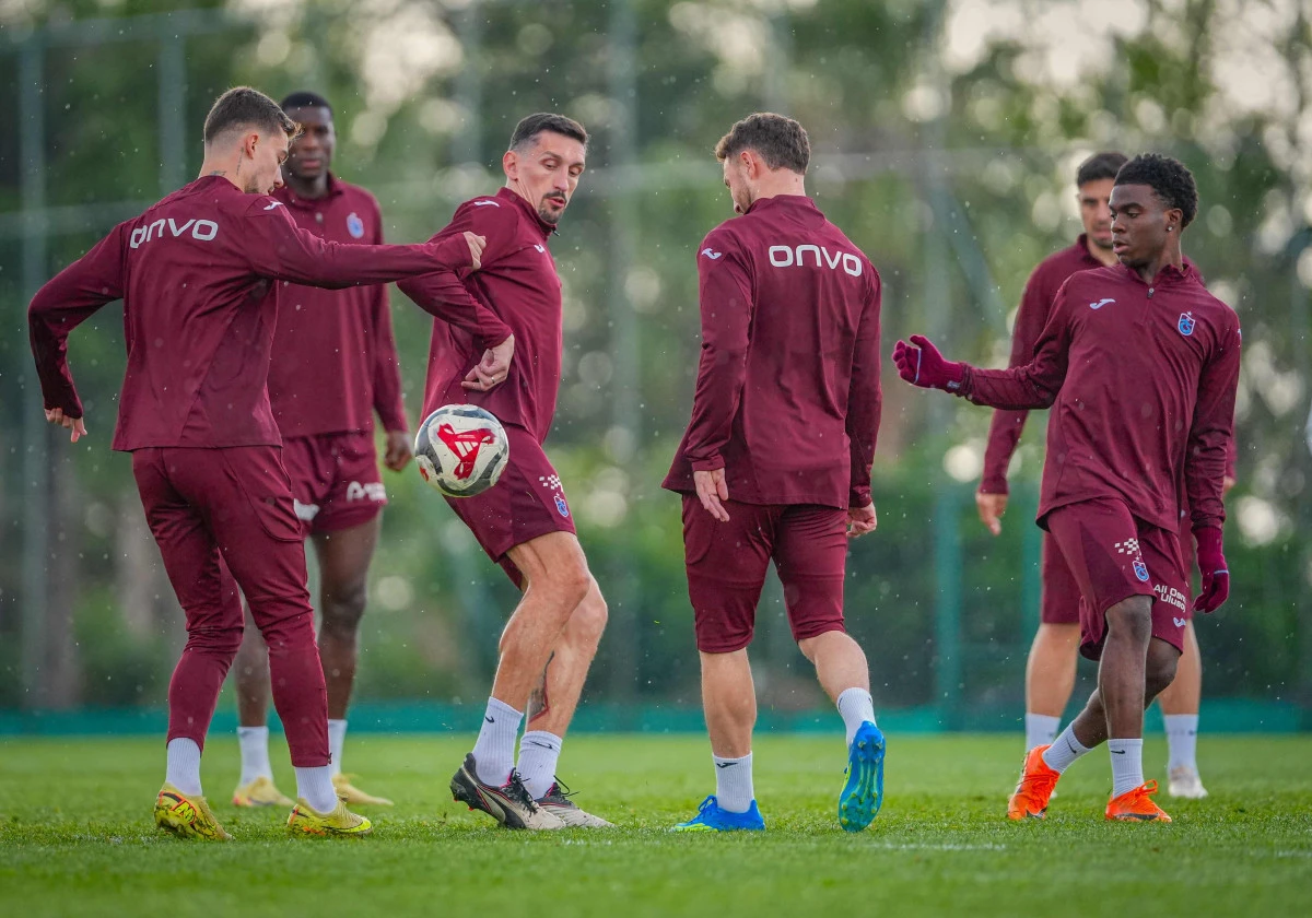 Trabzonspor&rsquo;da Konyaspor Hazırlıkları S&uuml;r&uuml;yor! Taktik Prova Zamanı!