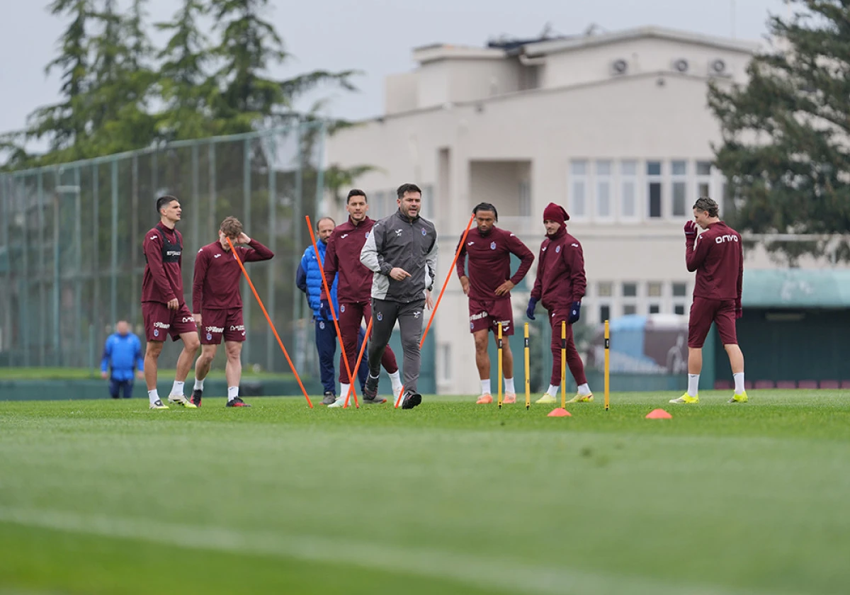 Trabzonspor&rsquo;da Kupa Mesaisi: Samsunspor Ma&ccedil;ı Hazırlıkları Başladı