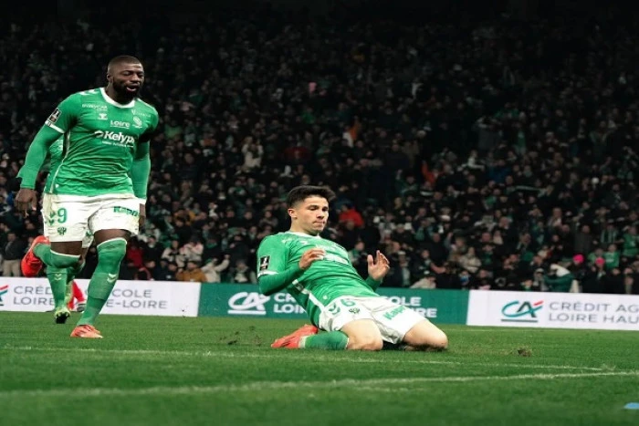 Trabzonspor’da transferde rota Almeida ve Bouchouari’ye döndü