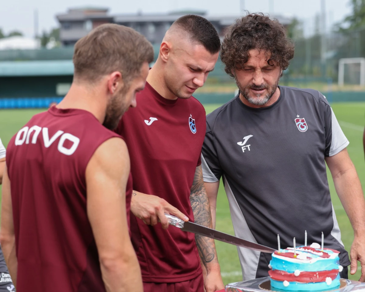 Trabzonspor’da Zubkov’a doğum günü sürprizi