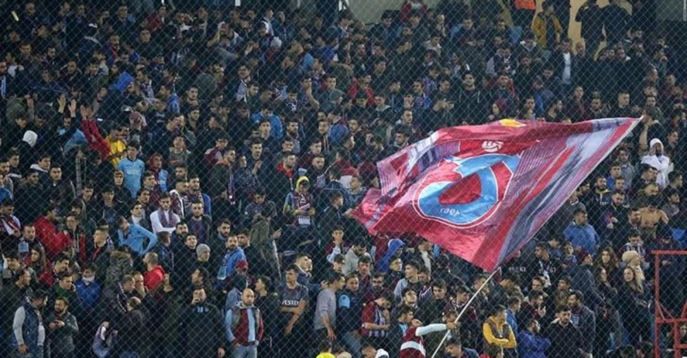 Trabzonspor'dan cezalı tribün taraftarlarına uyarı