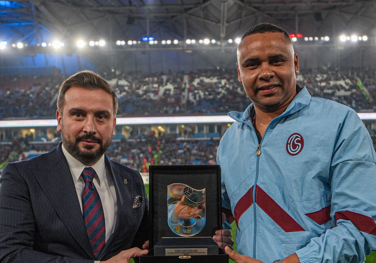 Trabzonspor'dan Jaja Coelho&rsquo;ya Teşekk&uuml;r Plaketi