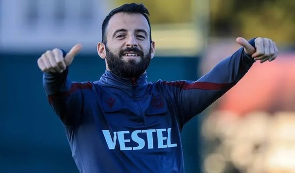 Trabzonspor'un sevilen ismi Siopis basının sorularını cevapladı