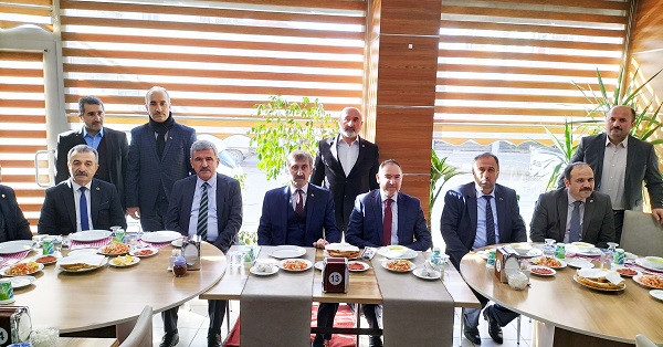 Türk Diyanet Vakıf-Sen üyeleri kaynaşma yemeğinde buluştu