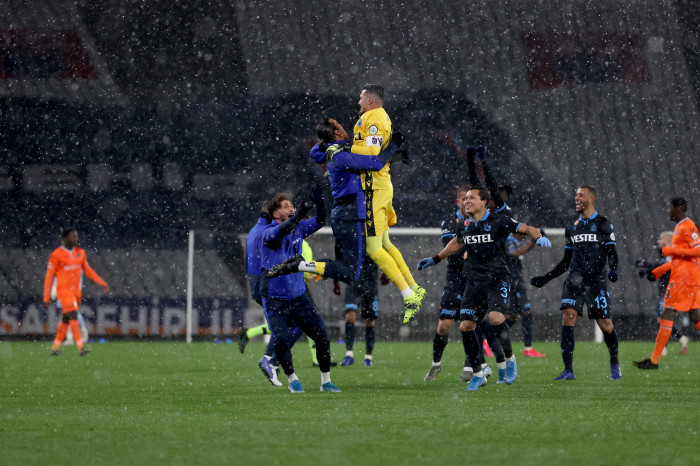 TFF Süper Kupa Maçı Başakşehir 1 - 2 Trabzonspor ( MAÇ ÖZETİ )