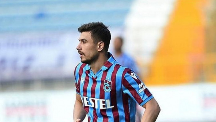 Trabzonsporlu futbolcu Dorukhan Toköz gazetecilerin sorularını cevapladı